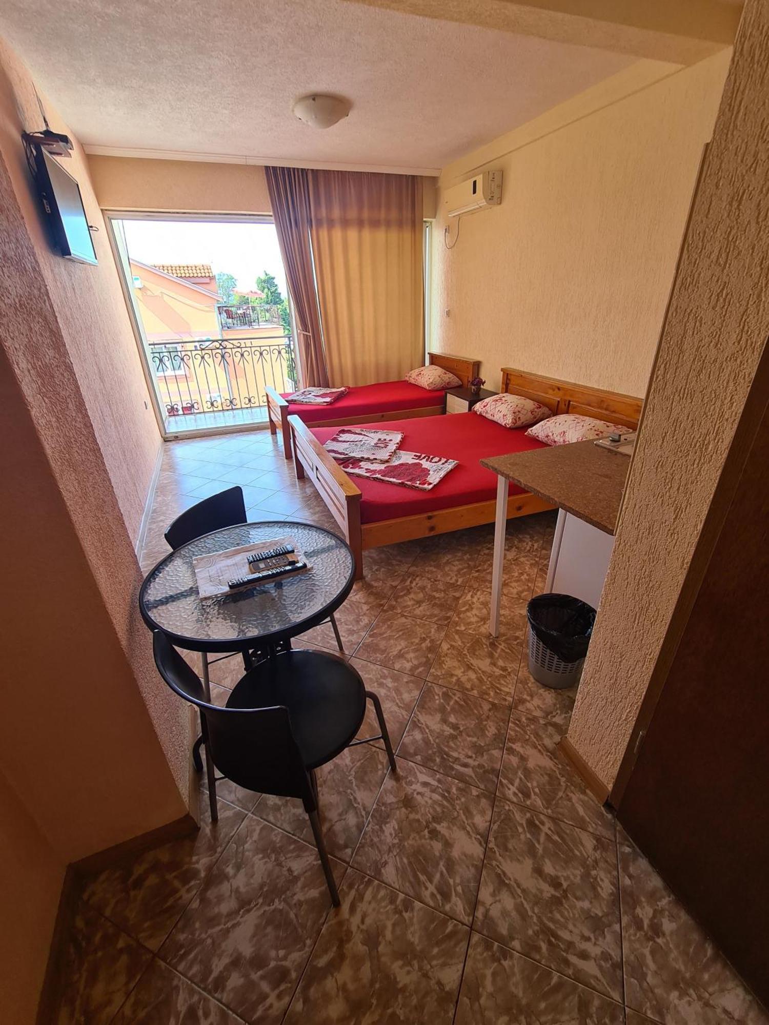 Apartments Bulatovic Bar Quarto foto